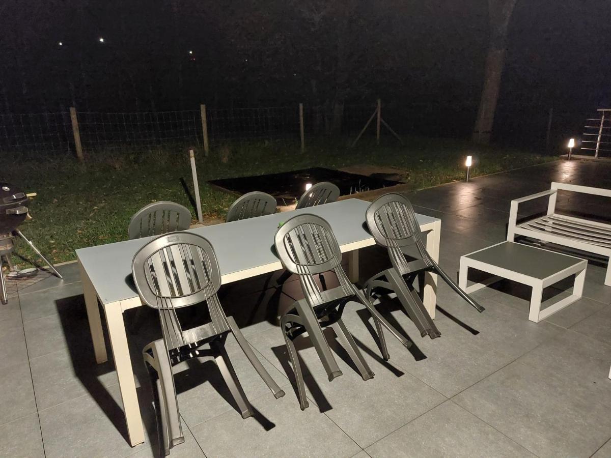 Le Reposoir Maison Spacieuse Avec Feu Au Bois Bertogne 外观 照片