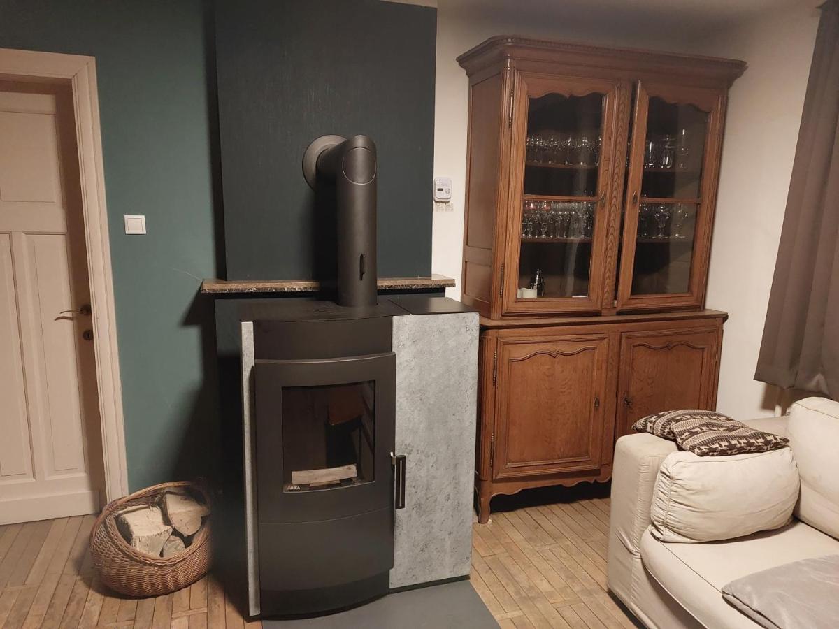 Le Reposoir Maison Spacieuse Avec Feu Au Bois Bertogne 外观 照片